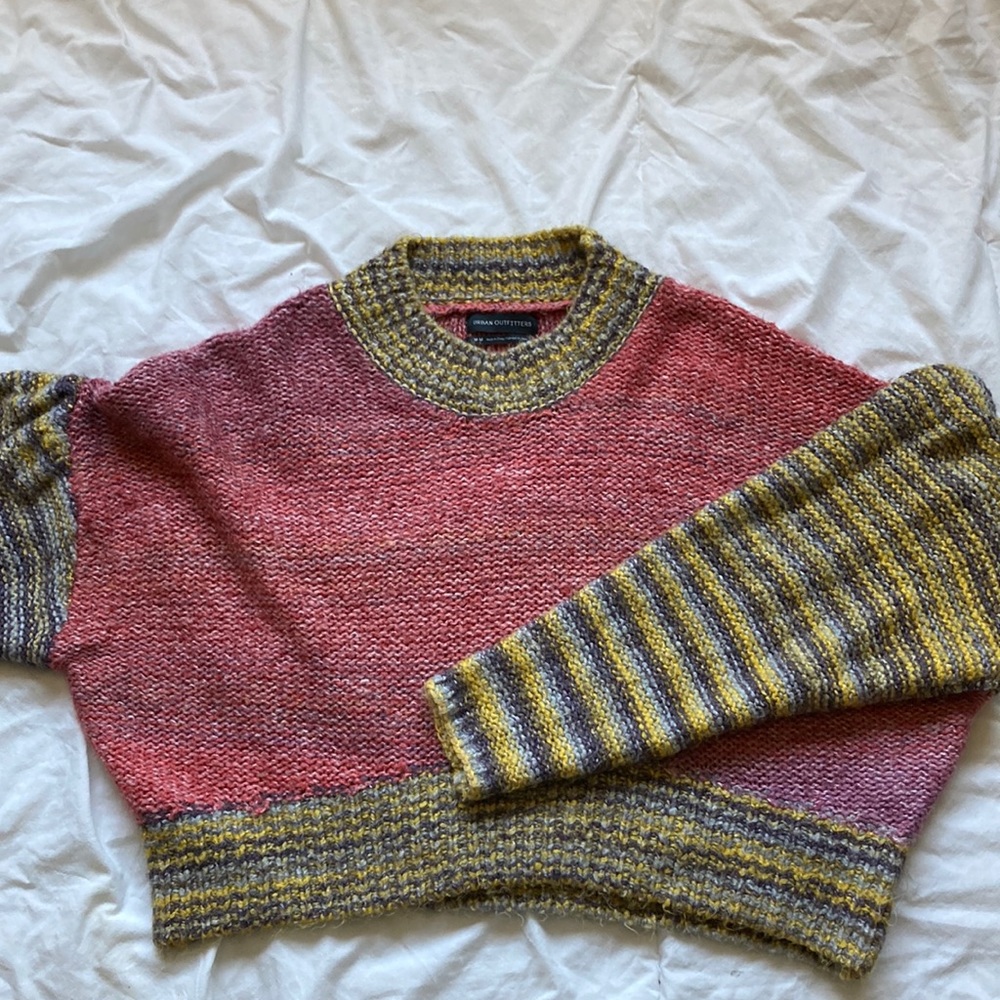 Urban Outfitters Pink marled Funky knit sweater puff sleeve